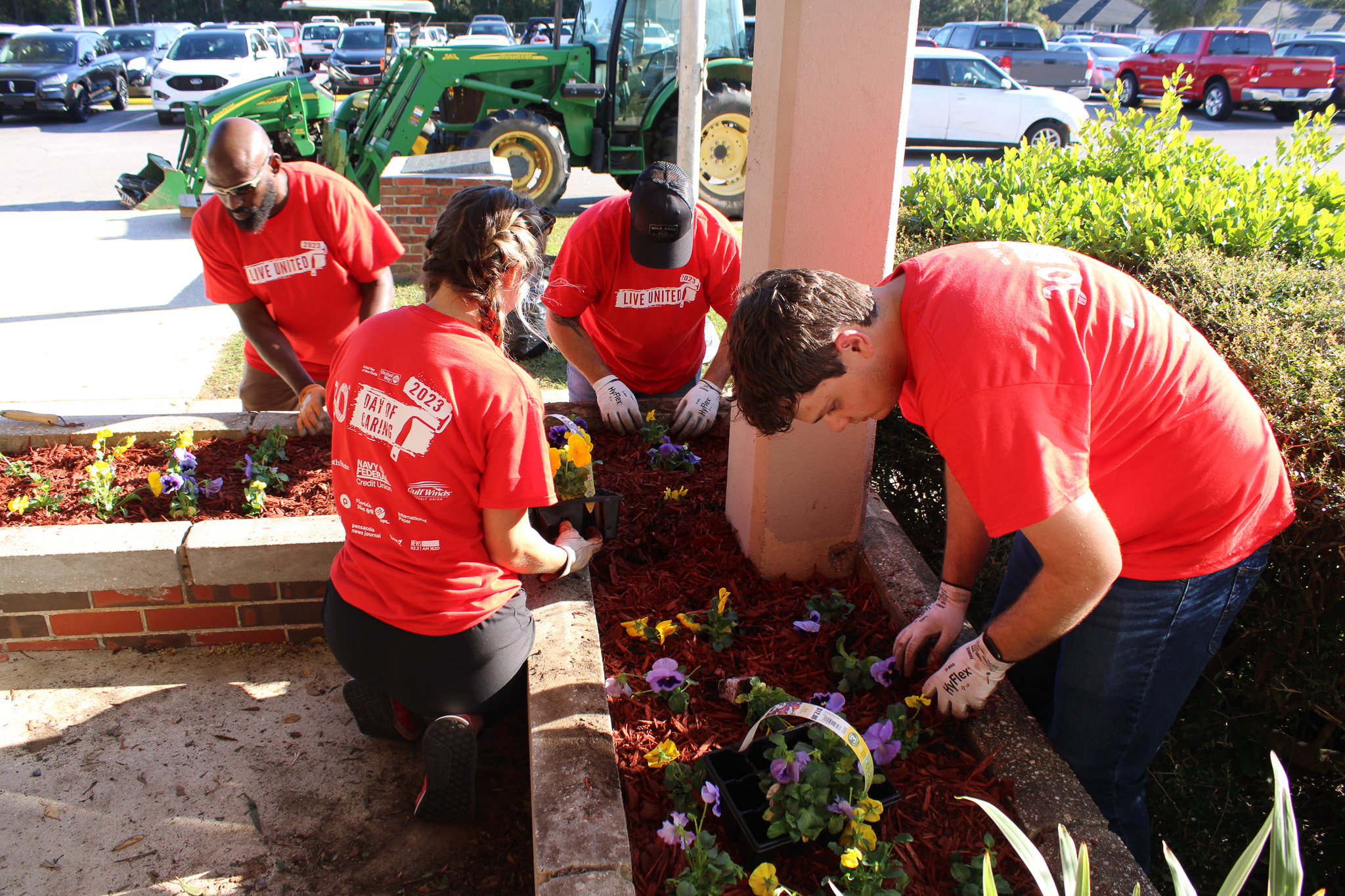 International Paper Volunteers at tate high school