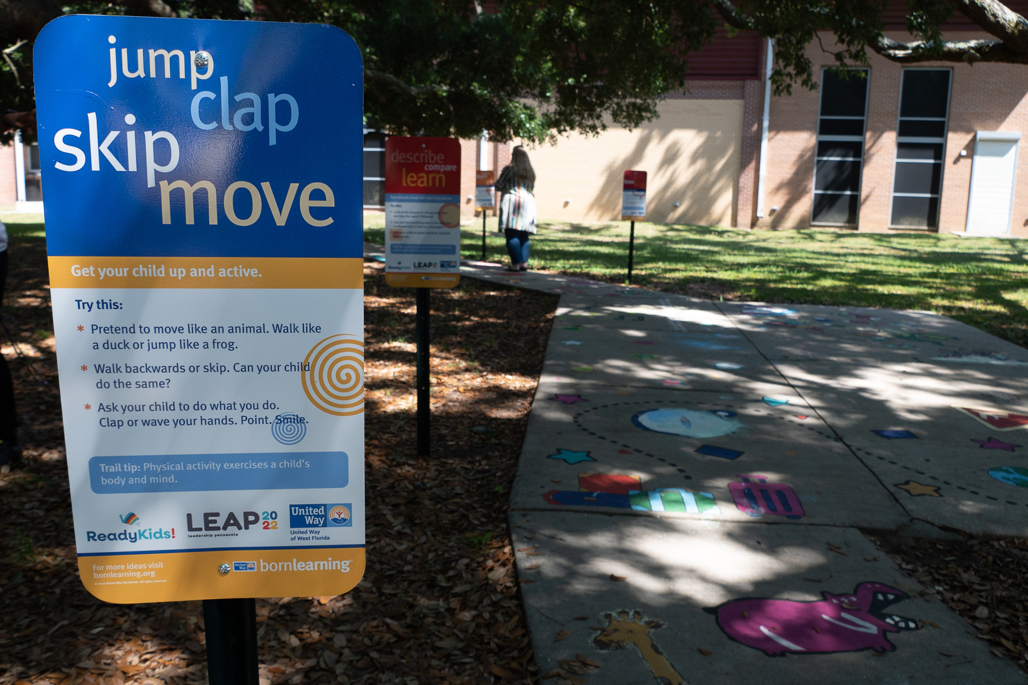 Born Learning Trail sign