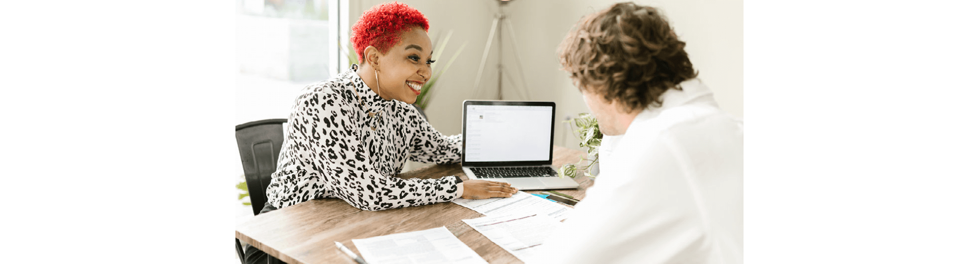 Women offering financial advice.